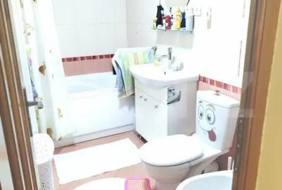Apartament cu 3 camere decomandat, mobilat în Rădăuți