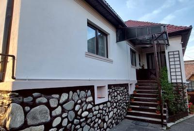 Casa 5 camere  suprafata utila 126 mp , teren 684,spre vanzare in Saliste - 2