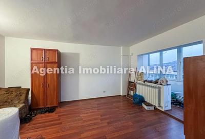 Apartament cu 2 camere decomandat în Decebal