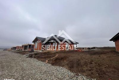 Casă cu 4 camere cu Teren 500 Mp în Central - 15