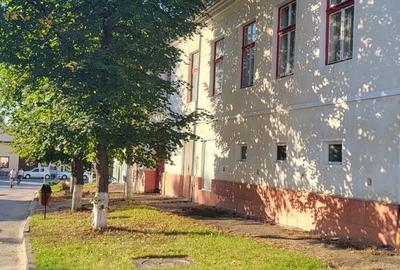 Casă cu 4 camere în Central - 6