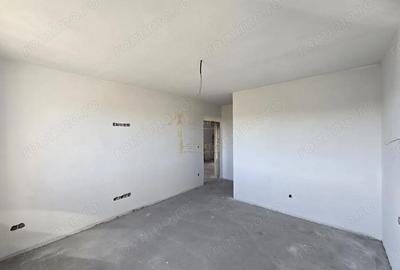 Casă cu 4 camere cu Canalizare în Central - 3