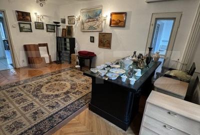 Apartament cu 3 camere decomandat în Națiunile Unite