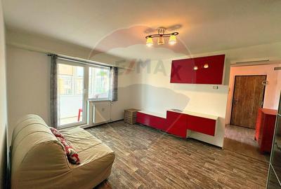 Apartament cu 2 camere semidecomandat, mobilat în Boul Roșu - 1