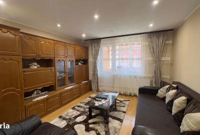 Apartament cu 3 camere decomandat în Ultracentral