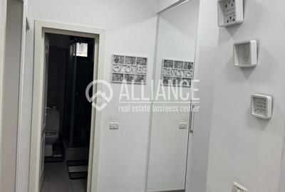 Apartament cu 2 camere decomandat, mobilat în Central