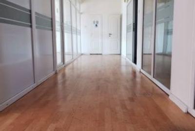 Spațiu comercial, de 144 mp, în Circumvalațiunii - 3