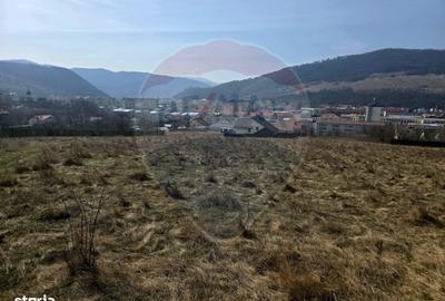 Teren de 2606 mp, în Central - 9