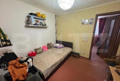 Apartament cu 3 camere semidecomandat în Valea Rosie