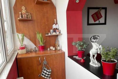 Apartament cu 3 camere decomandat, mobilat în Triaj