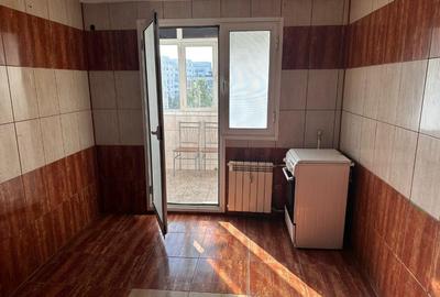 Apartament cu 4 camere semidecomandat în Berceni - 12