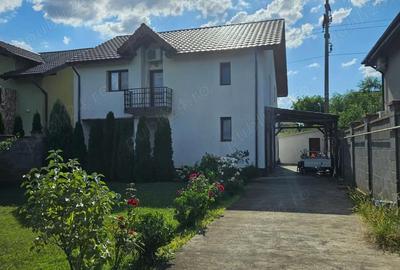 Casă cu 4 camere în Central - 5