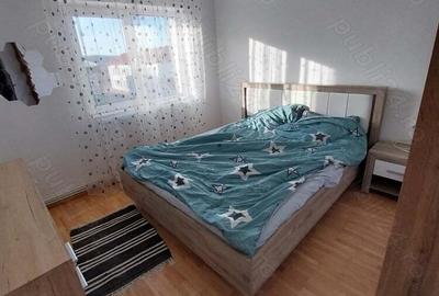 Vand apartament 3 camere