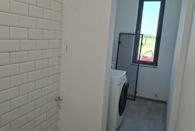 Casă cu 4 camere în Exterior Vest