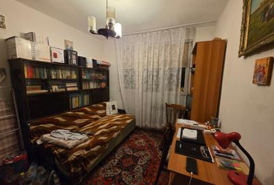 Apartament cu 4 camere decomandat în Titan - 1