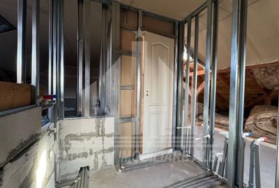 Apartament cu 7 camere decomandat în Cetate - 3