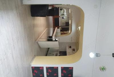 Spațiu comercial, de 220 mp, în Girocului - 8