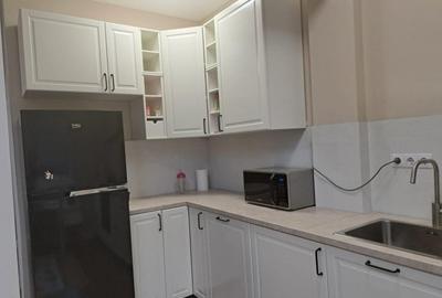 Casa de vanzare, formata din 2 apartamente, P-ta Abator - 16