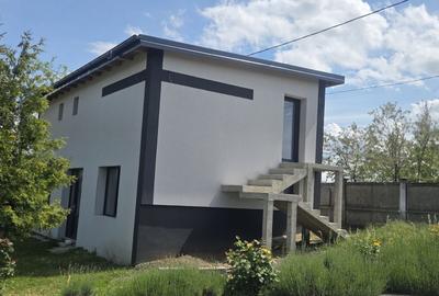 Casă cu 3 camere în Horlești - 5