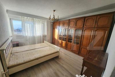 Apartament cu 3 camere decomandat în Cetate - 2