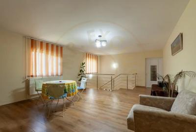 Casă cu 5 camere cu Teren 5000 Mp în Budeasa - 6