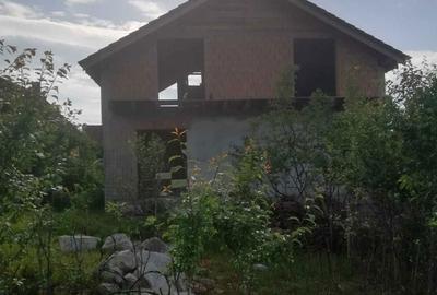 Casă cu 4 camere în Adămuș - 3