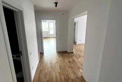 Apartament cu 3 camere decomandat în Exterior Vest - 7