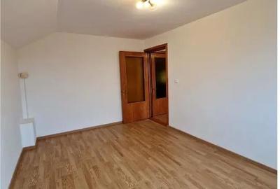 Casă cu 5 camere cu Teren 378 Mp în Șerbănești - 7
