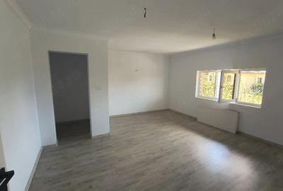 Casă cu Teren 372 Mp în Șag - 3