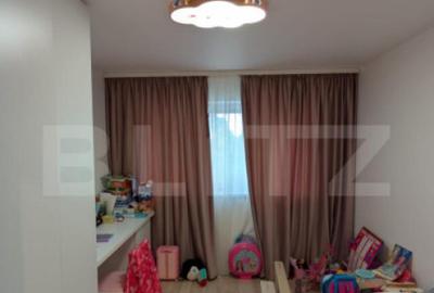 Apartament 3 camere, 72 mp, zona Micro 4 - 5