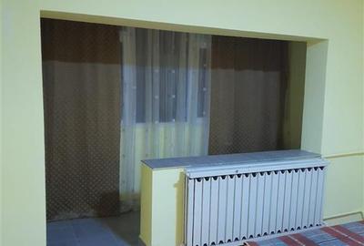 Garsonieră decomandată, mobilată în Tei - 2