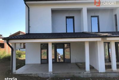 Casă cu 4 camere cu Teren 302 Mp în Plopi - 4