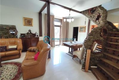 Royal Imobiliare -vanzare vila/ casa de vacanta zona CAMPINA - 42