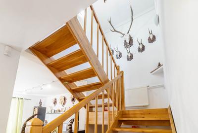 Casa luminoasa cu gradina si garaj - 20