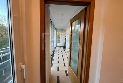 Apartament 4 camere  Resedinta - 4