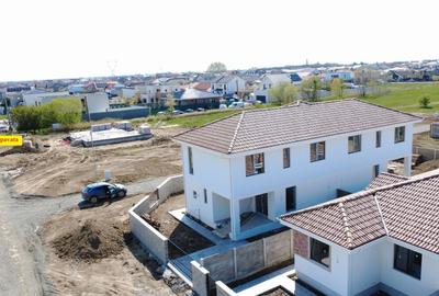 Duplex cu 4 camere cu Canalizare în Moșnița Veche - 9