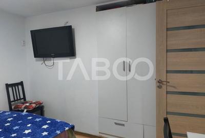Apartament renovat complet 47 mp 3 camere str Tesatorilor Cisnadie - 12
