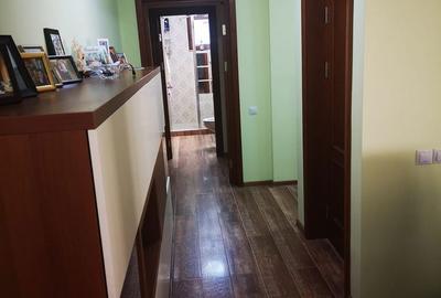 Casă cu 8 camere cu Teren 250 Mp în Central - 16