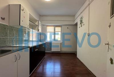 Apartament cu 2 camere semidecomandat, mobilat în Sud - 4