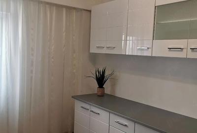 Apartament cu 4 camere decomandat, mobilat în Central - 3