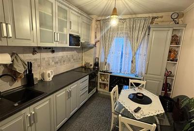 Apartament cu 3 camere decomandat, mobilat în Mircea cel Bătrân - 1