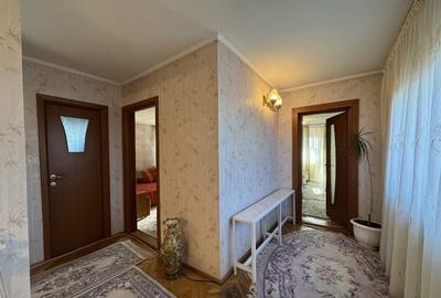 Casă cu 8 camere cu Teren 4057 Mp în Găneasa - 3