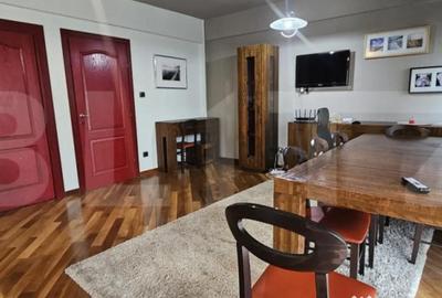 Apartament cu 4 camere semidecomandat, mobilat în Central - 4