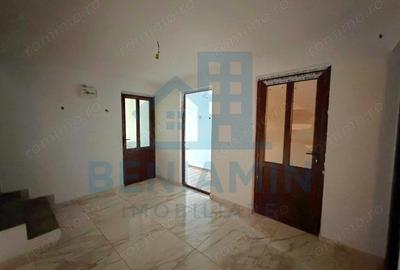 Casa situata in Catargiu Baraganului P+1+M suprafata 170mp-zona buna - 9