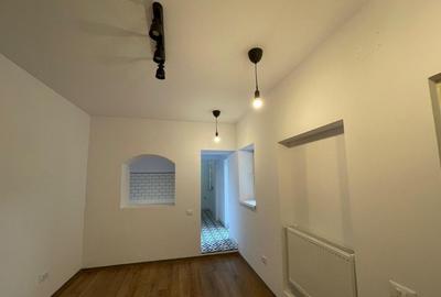 Casă cu 6 camere cu Teren 250 Mp în Unirii - 6