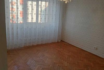 Apartament cu 3 camere decomandat în Exterior Nord - 1