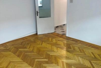 Vand apartament cu 2 camere Rovine Vand apartament cu 2 camere Rovine - 7