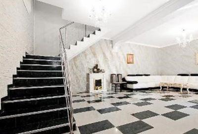 Casa P+1E si teren 370 mp, singur in curte - Piata Centrala - 26