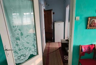 Apartament cu 2 camere semidecomandat în Moreni - 9