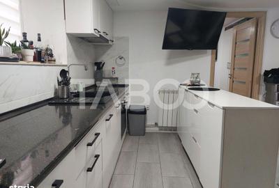 Apartament cu 3 camere decomandat, mobilat în Central - 12